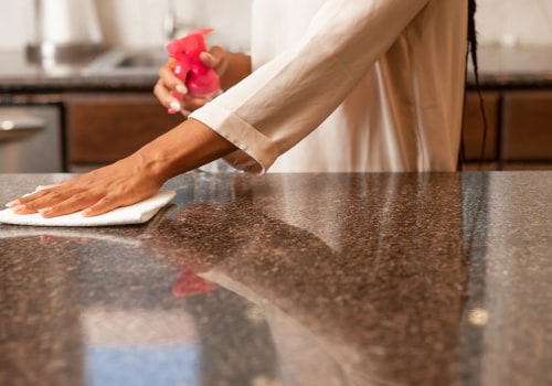 What wipes can be used on quartz?